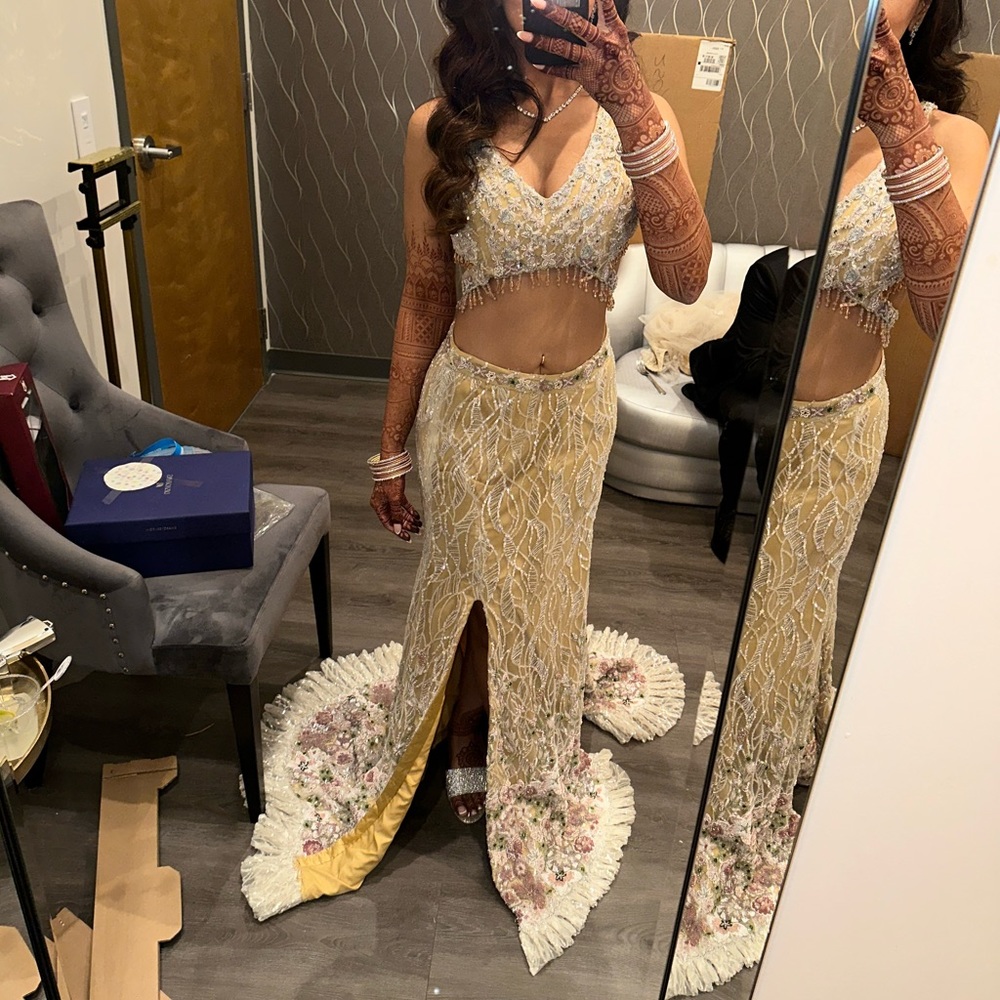 Bridal Indian Pakistani Designer Lehenga - image 2